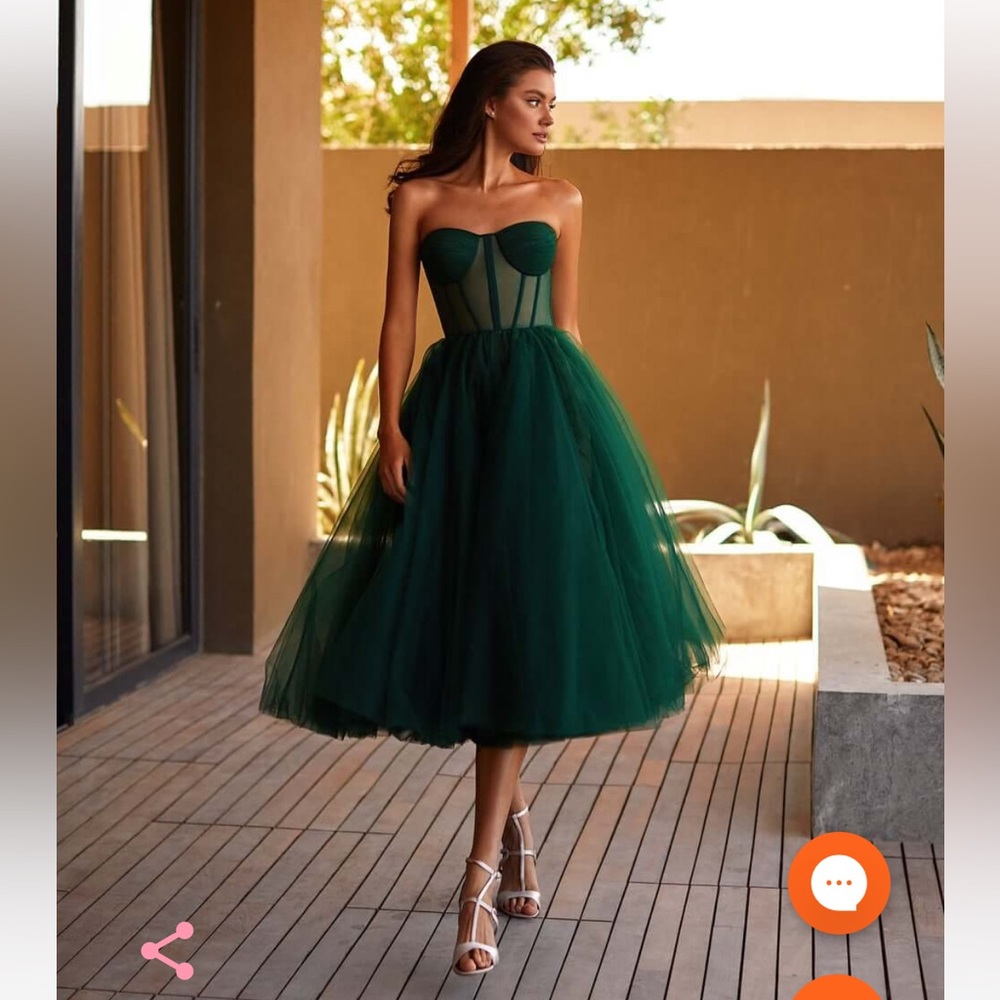 Milla Emerald green corset laceup dress, tulle skirt size S, like new worn once